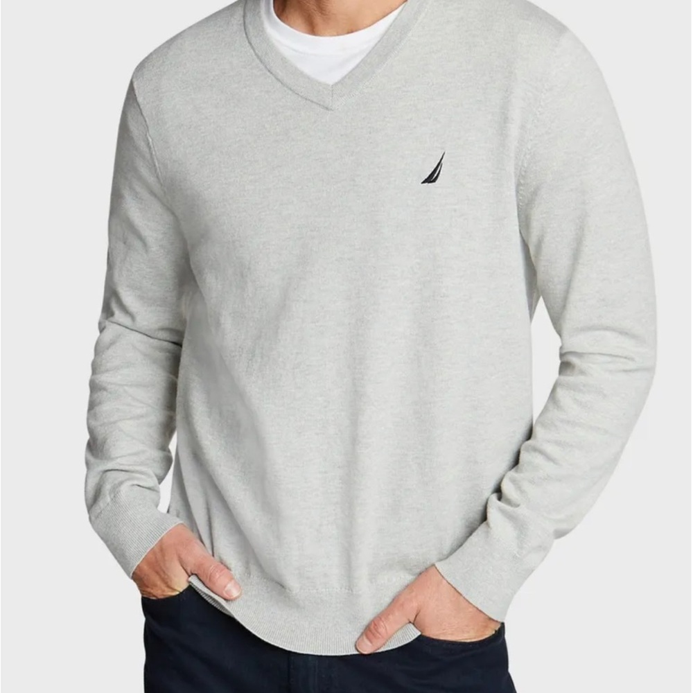 Nautica Men's Gray V-Neck Sweater
